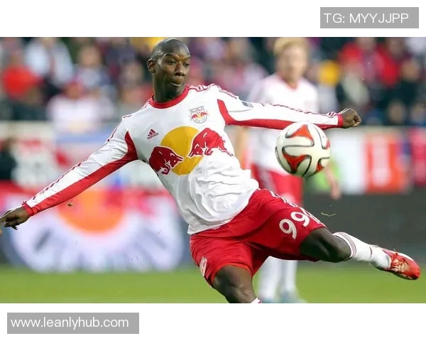 美国历史上最杰出的足球明星及其传奇成就回顾 美国历史上最杰出的足球明星及其传奇成就回顾