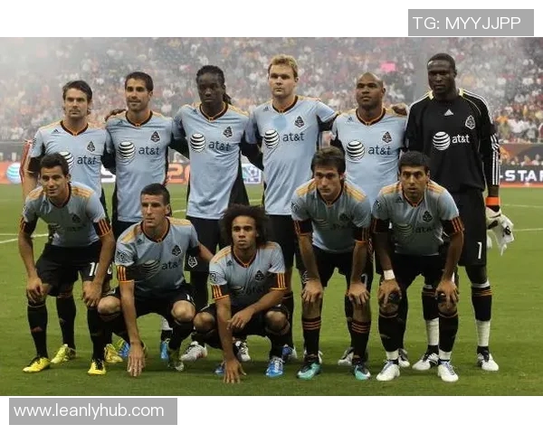 全球足球明星年龄揭秘从年轻新星到传奇老将的成长轨迹