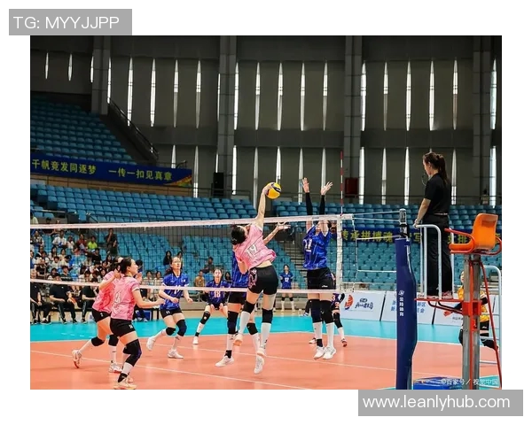 深入分析上海排球队中路突破战术的独特优势与实施策略 深入分析上海排球队中路突破战术的独特优势与实施策略